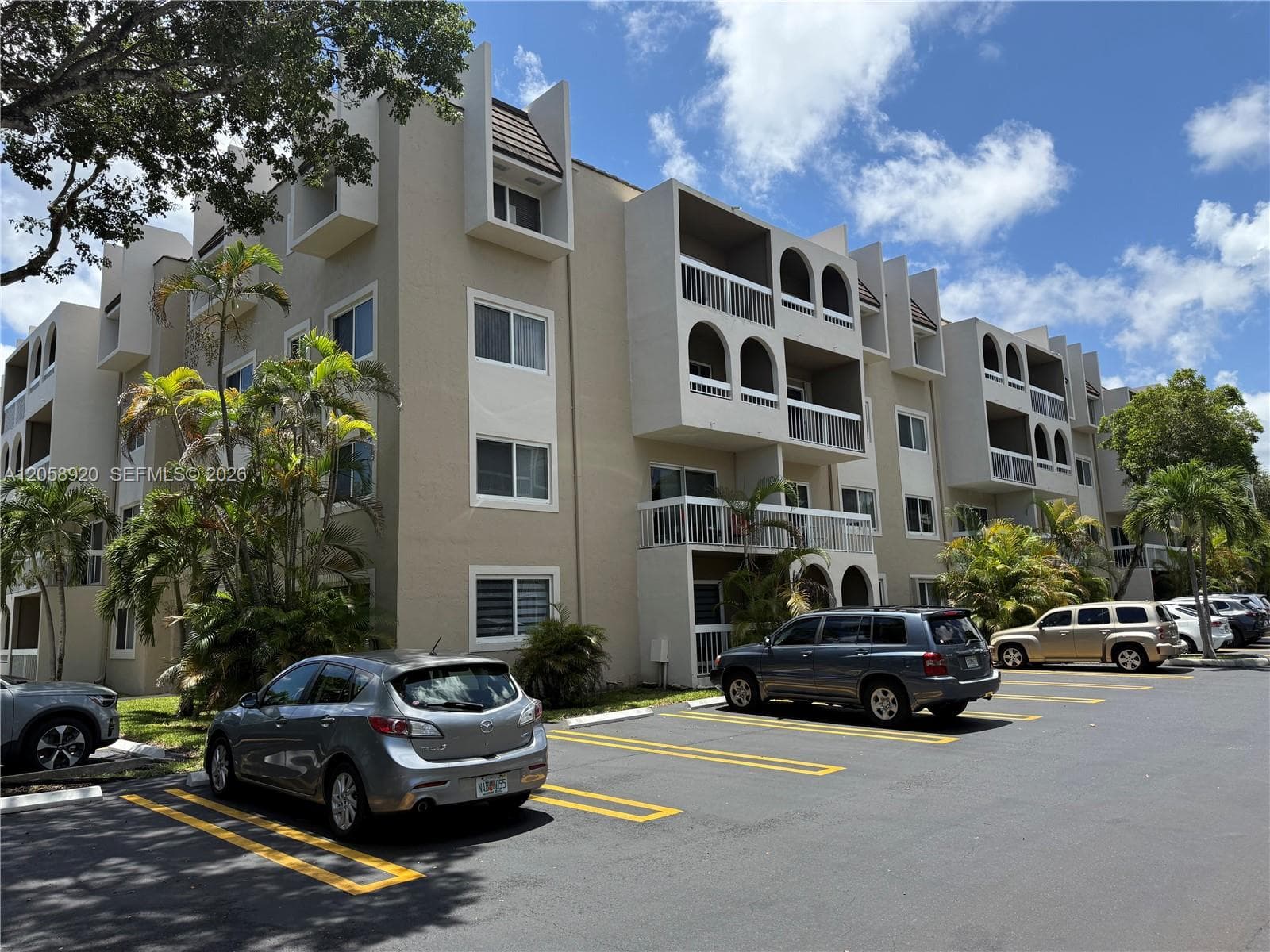 7720 Camino Real # 107, Miami FL 33143