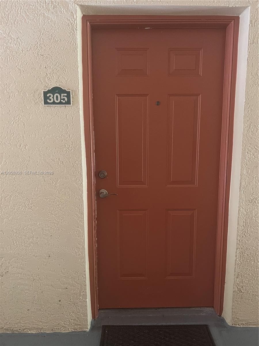 2427 Centergate Dr # 305, Miramar, FL 33025 photo 2