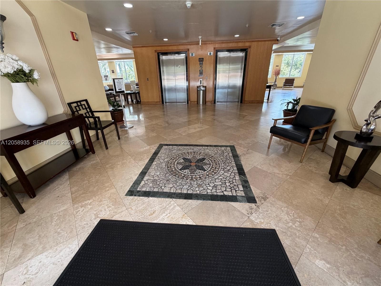 3500 Coral Way # 907, Miami FL 33145 photo 2