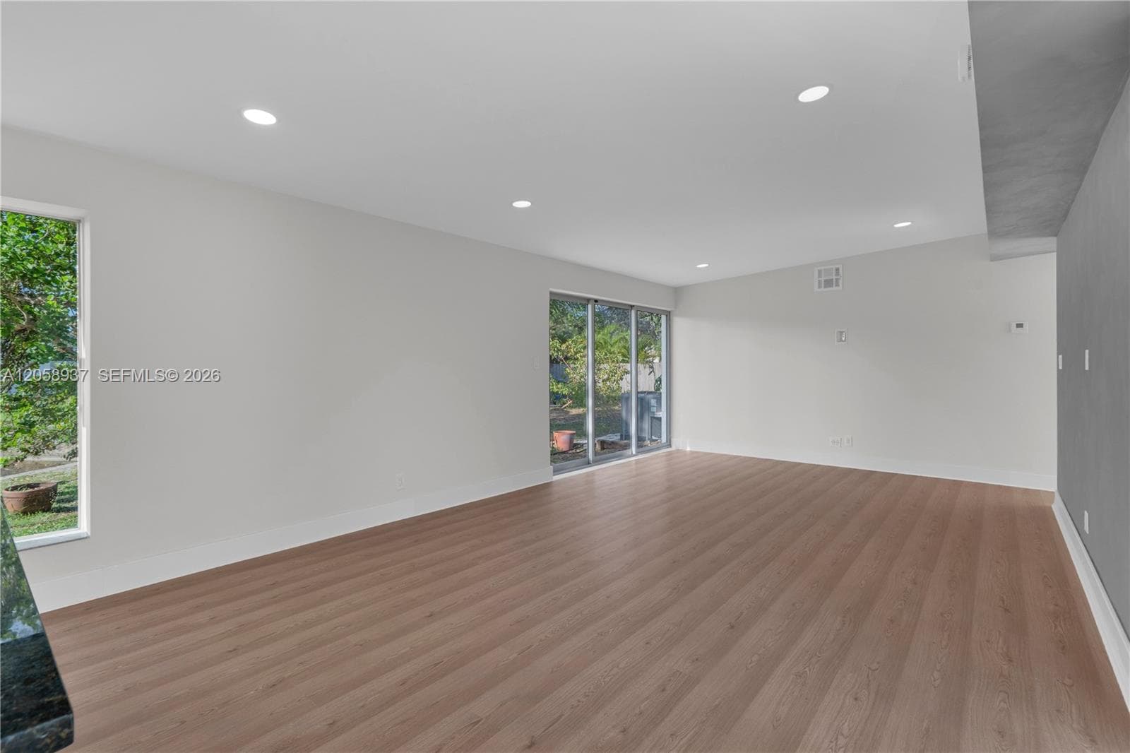 5801 NW 20th St, Margate FL 33063 photo 4