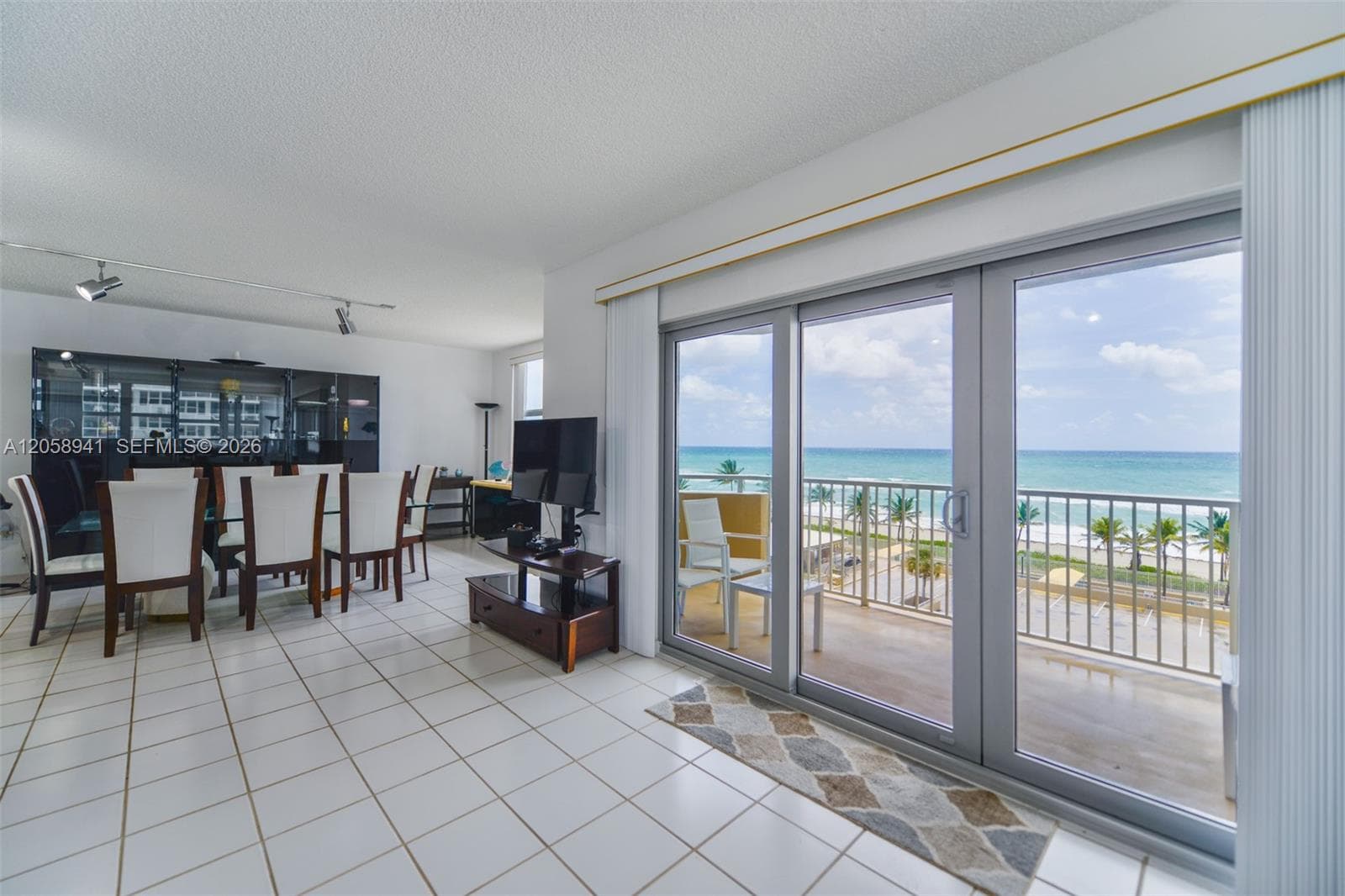 1980 S Ocean Dr # 5E, Hallandale Beach FL 33009 photo 4