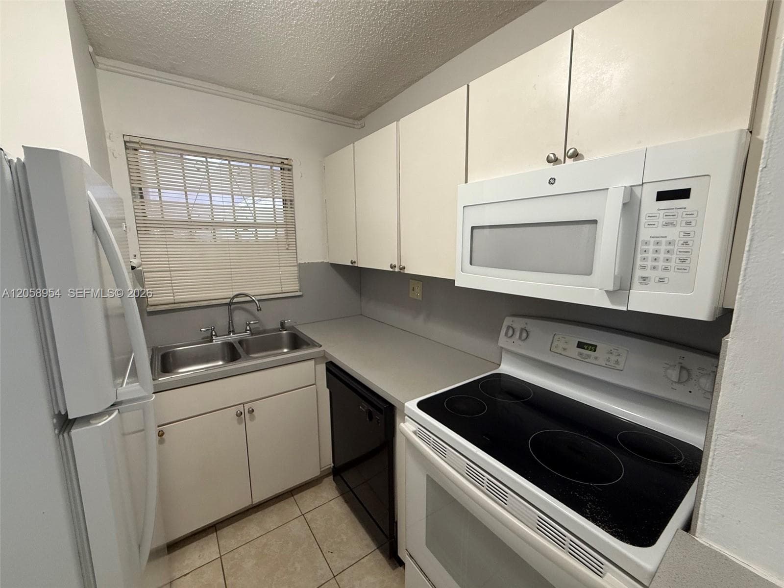 8841 W Flagler St # 202, Miami, FL 33174 photo 2