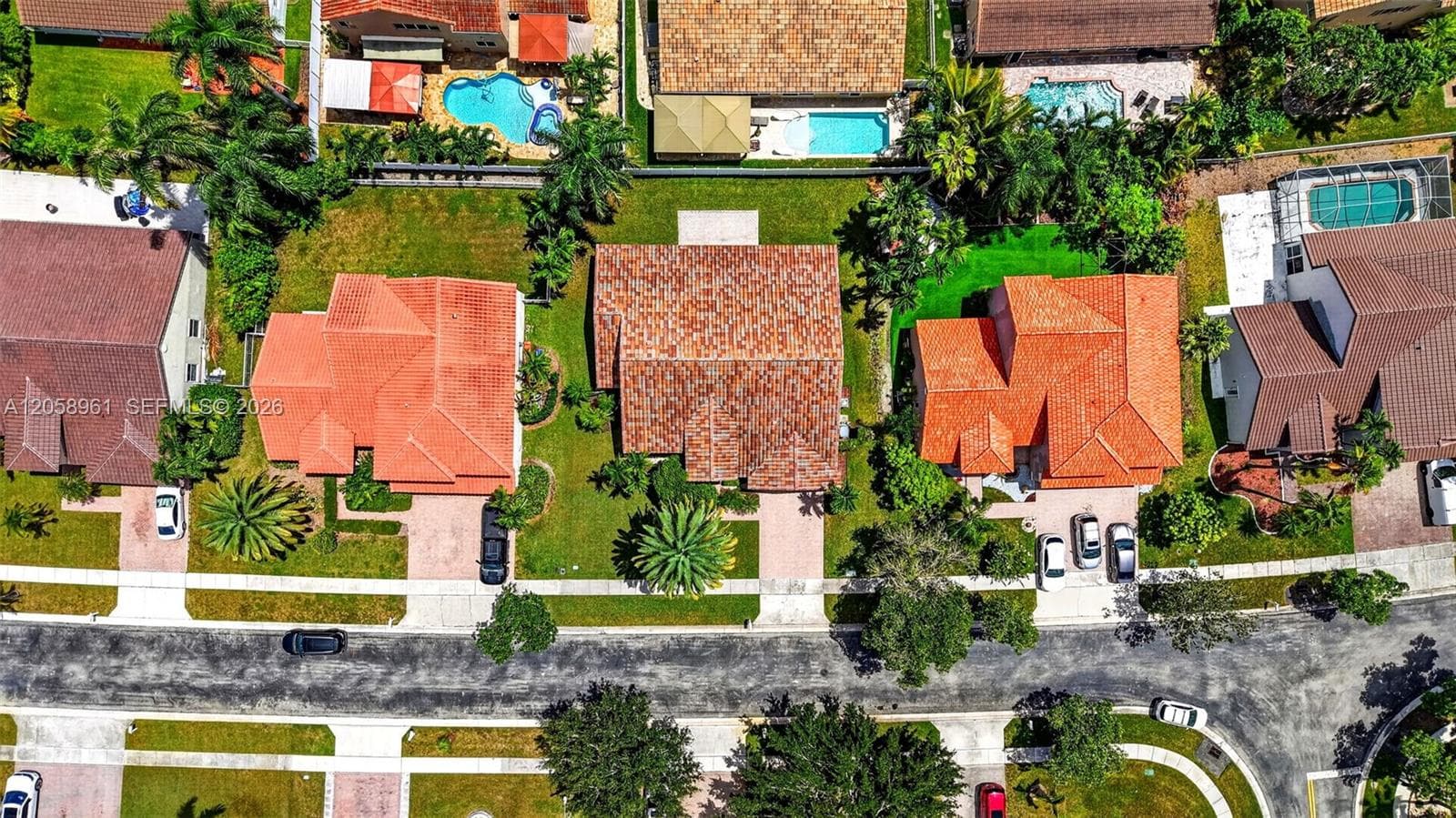 19352 NW 11th St, Pembroke Pines FL 33029 photo 4