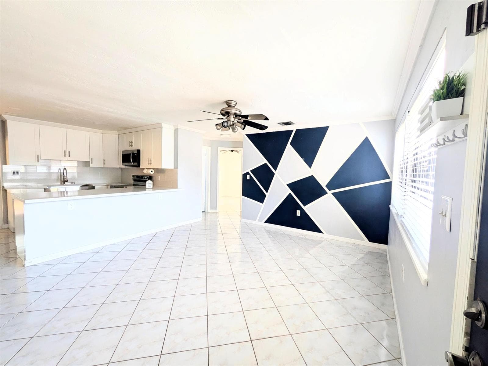 4340 N MARY Circle, Palm Beach Gardens FL 33410 photo 4