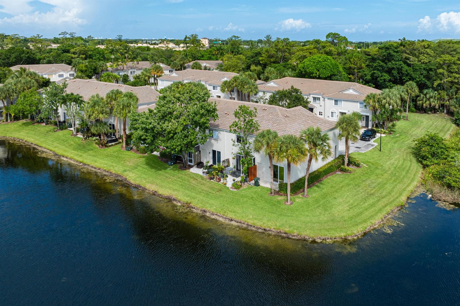 4859 NW 58TH Manor, Coconut Creek FL 33073 photo 4