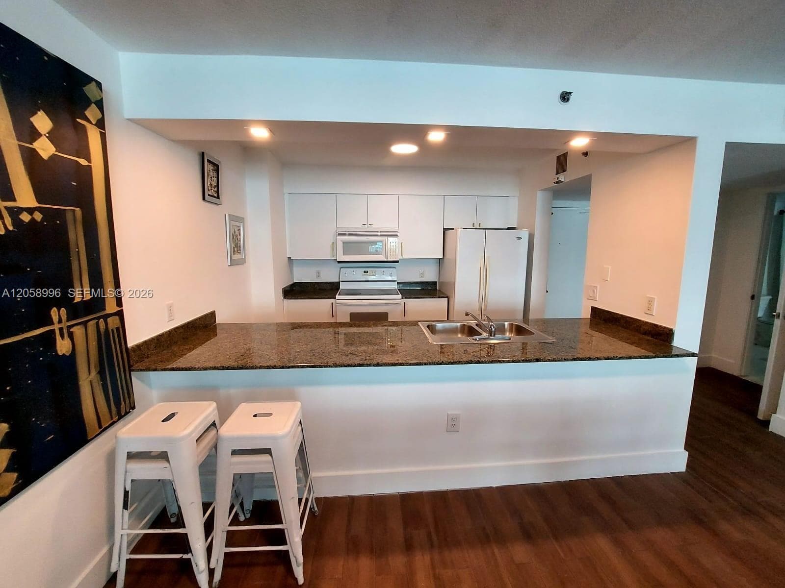 1200 Brickell Bay Dr # 3708, Miami FL 33131 photo 5