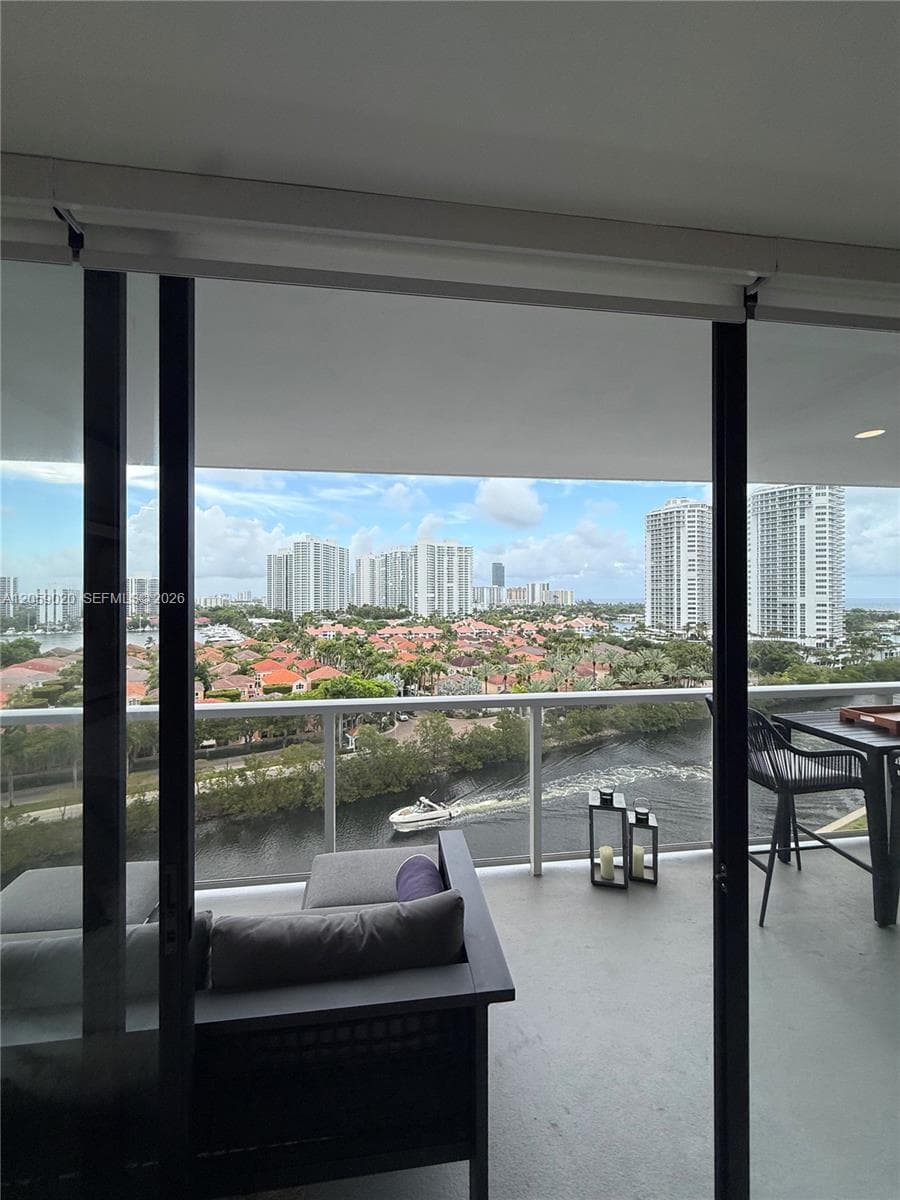 3701 N Country Club Dr # 1209, Aventura FL 33180 photo 5
