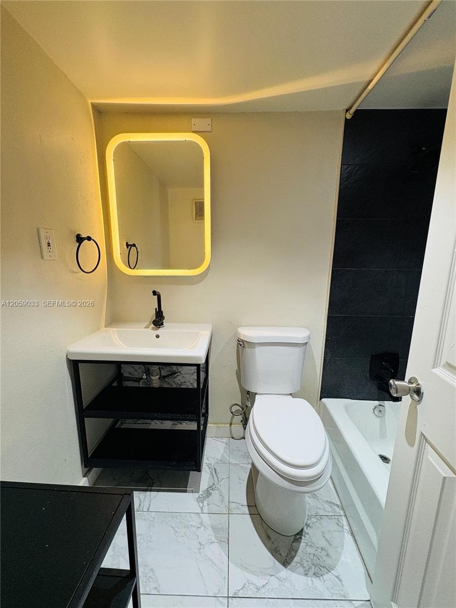 1770 79th St Cswy # D315, North Bay Village FL 33141 photo 5