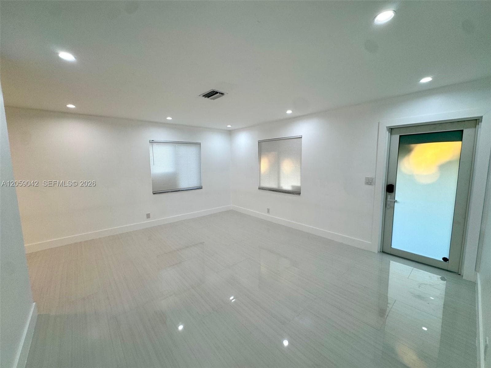 105-107 NE 30th Ct # 105, Wilton Manors FL 33334 photo 3