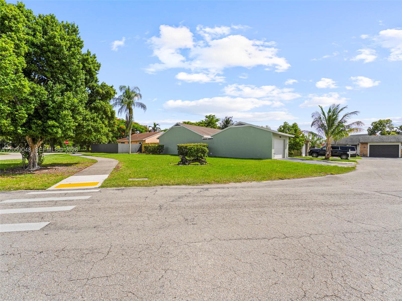 1378 Osprey Ct, Homestead FL 33035 photo 2