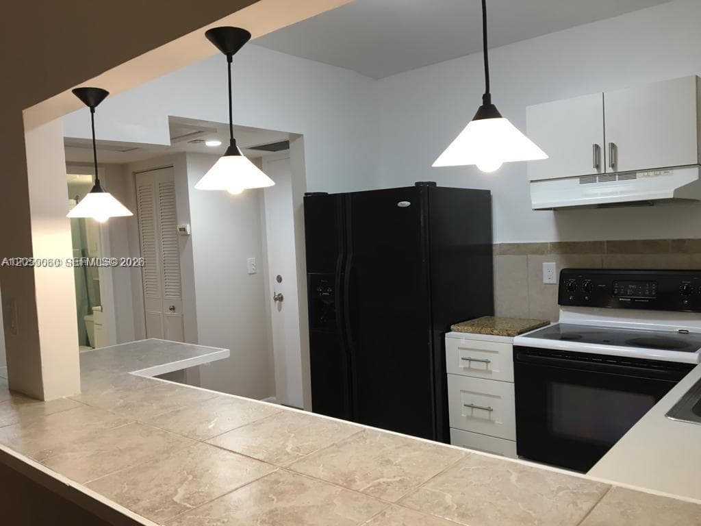 259 S Cypress Rd # 527, Pompano Beach, FL 33060 photo 2