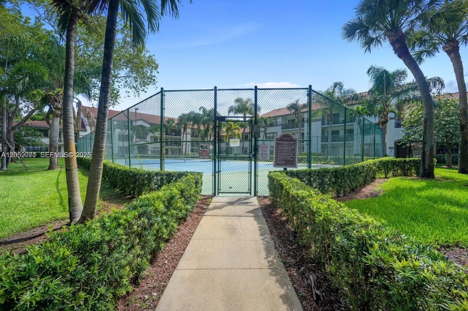 510 S Park Rd # 23-10, Hollywood FL 33021 photo 2