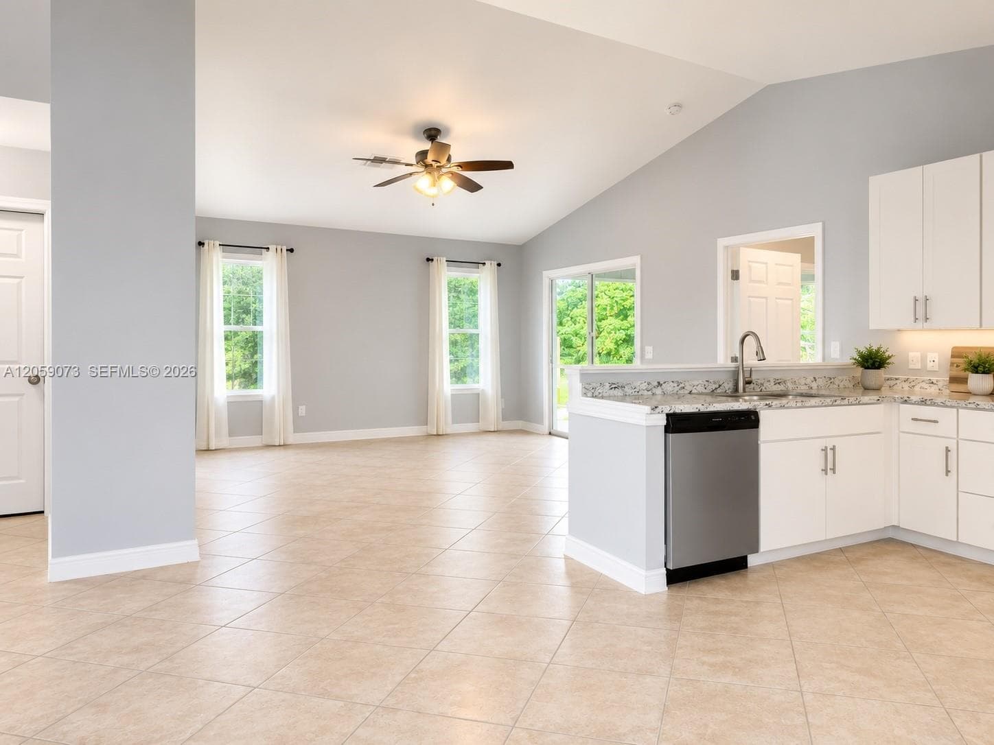 430 SW 14th Pl SW, Vero Beach FL 32962 photo 2