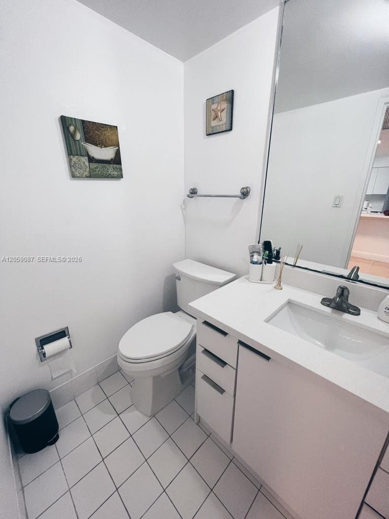 5161 Collins Ave # 1510, Miami Beach FL 33140 photo 2