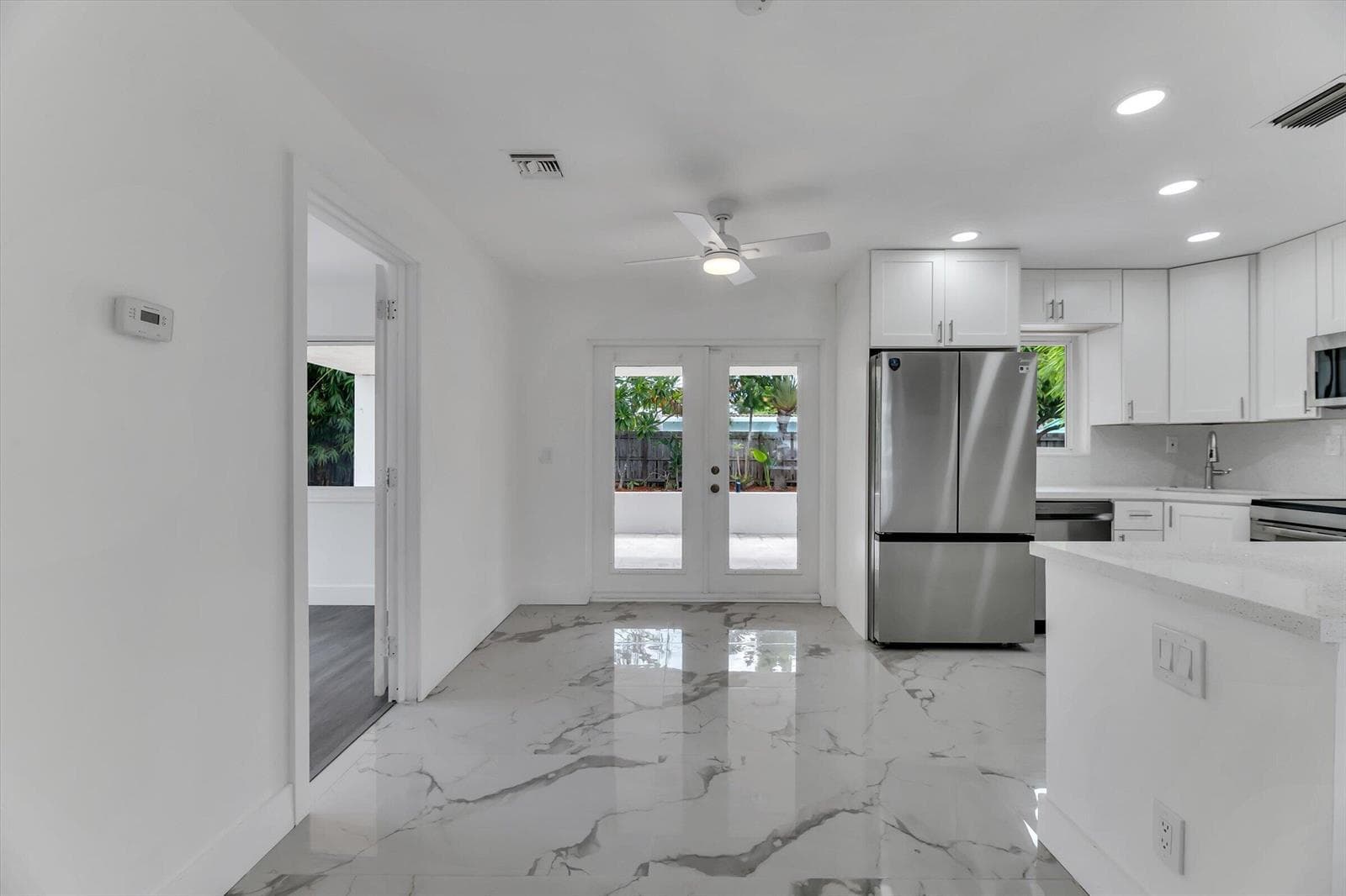 1404 SW 1ST Avenue, Deerfield Beach FL 33441 photo 4