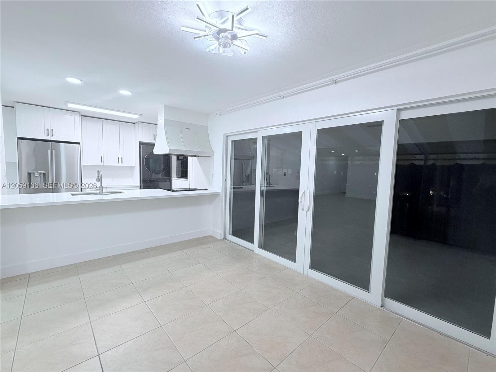 7011 Crown Gate Ct., Miami Lakes FL 33014 photo 2