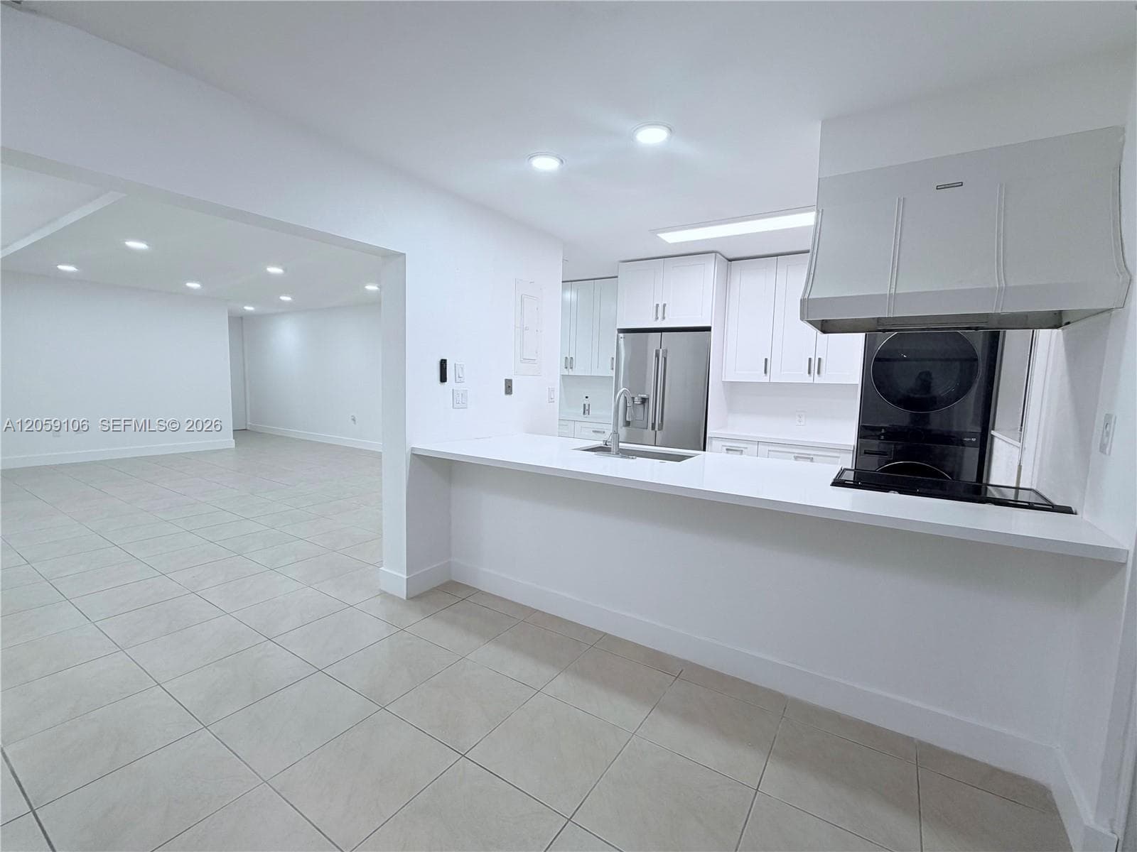 7011 Crown Gate Ct., Miami Lakes FL 33014 photo 3