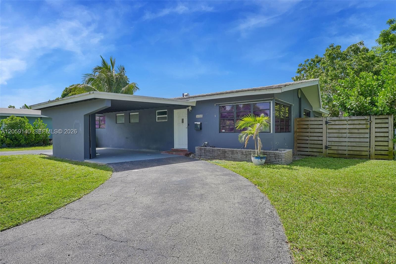 3338 Cleveland St, Hollywood FL 33021 photo 2