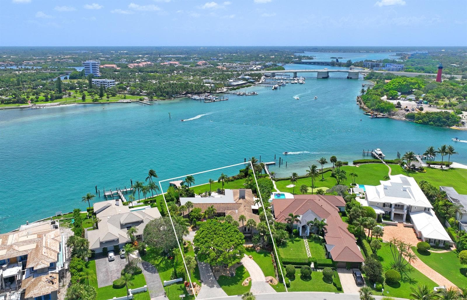 90 Lighthouse Drive, Jupiter Inlet Colony FL 33469 photo 2