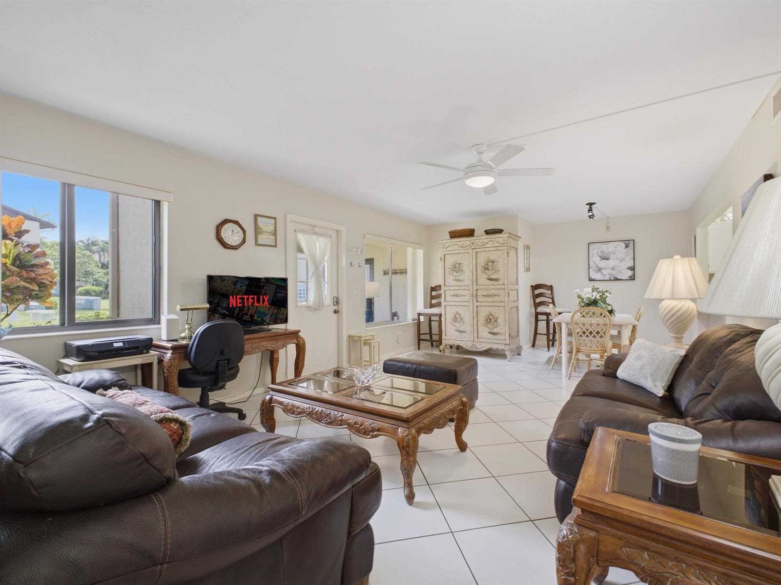 407 PINE GLEN Lane # B-1, FL 33463 photo 4