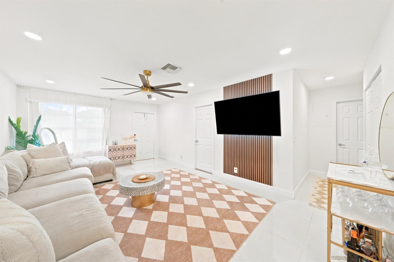 8026 SW 20TH Court, Davie FL 33324 photo 2
