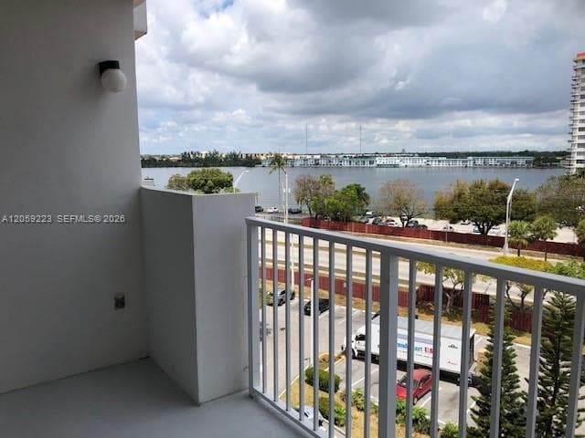 1200 NE Miami Gardens Dr # 702W, Miami, FL 33179