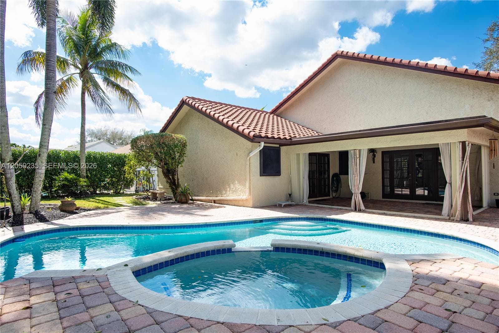 3160 Peachtree Cir, Davie FL 33328 photo 2