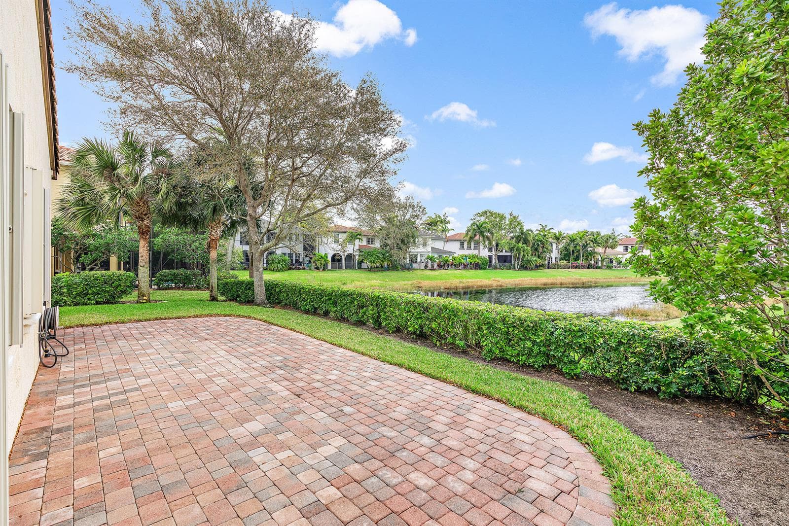 1058 Vintner Boulevard, Palm Beach Gardens FL 33410 photo 5