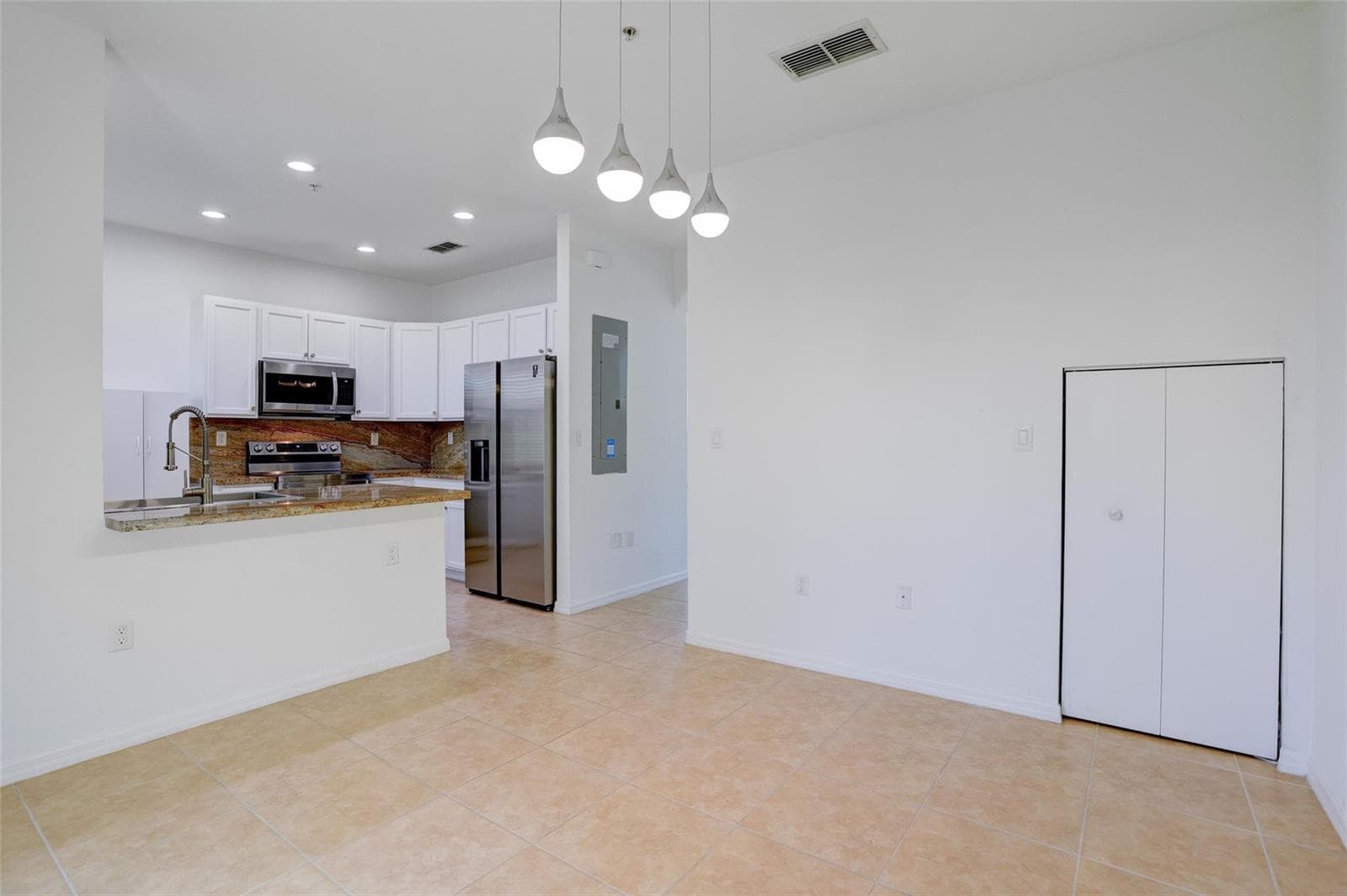 2851 W Prospect Road # 305, Tamarac FL 33309 photo 5