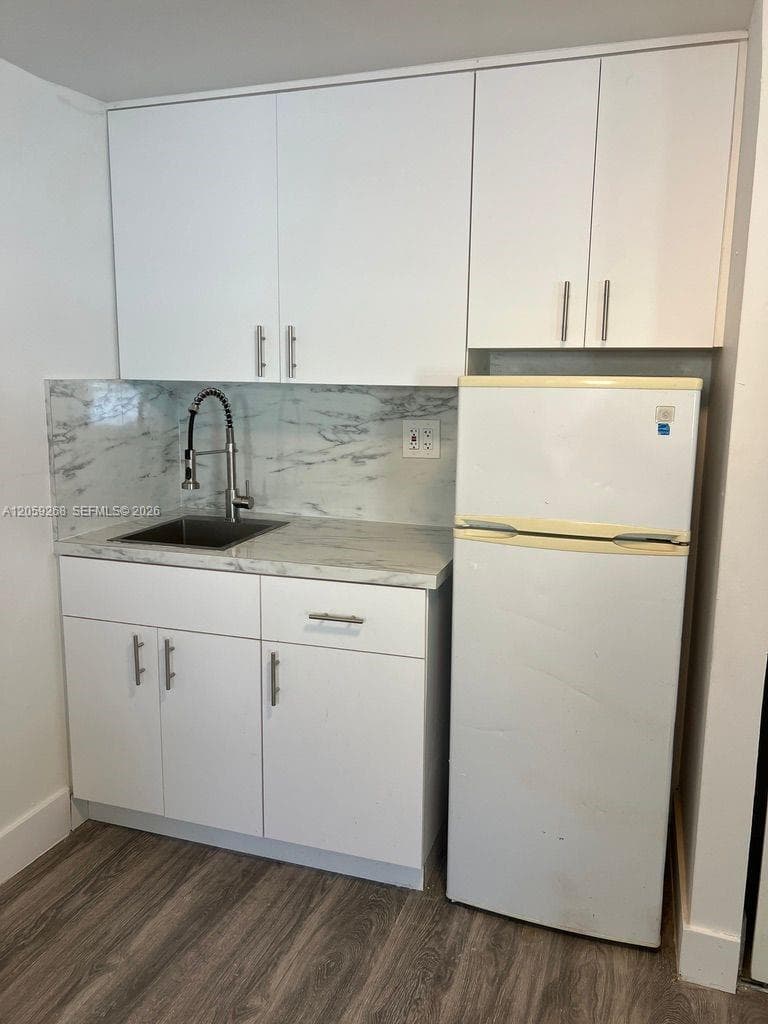1999 NW 2nd St # 2, Miami, FL 33125 photo 2