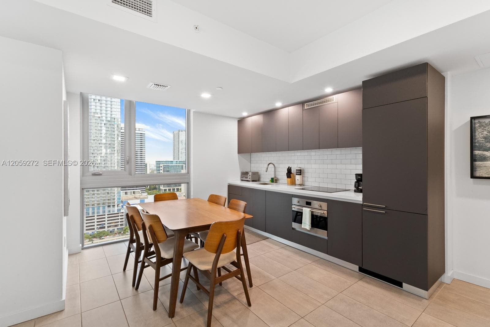 227 NE 2nd St # 2202, Miami FL 33132 photo 3