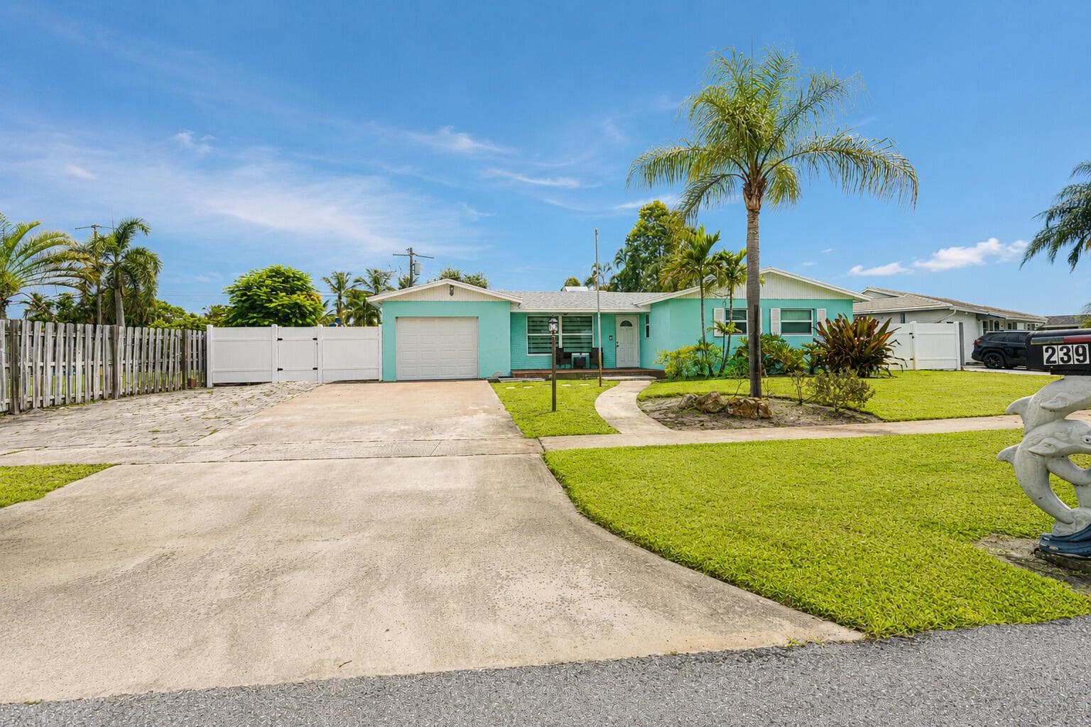 2395 Edgewater Drive, West Palm Beach FL 33406 photo 2