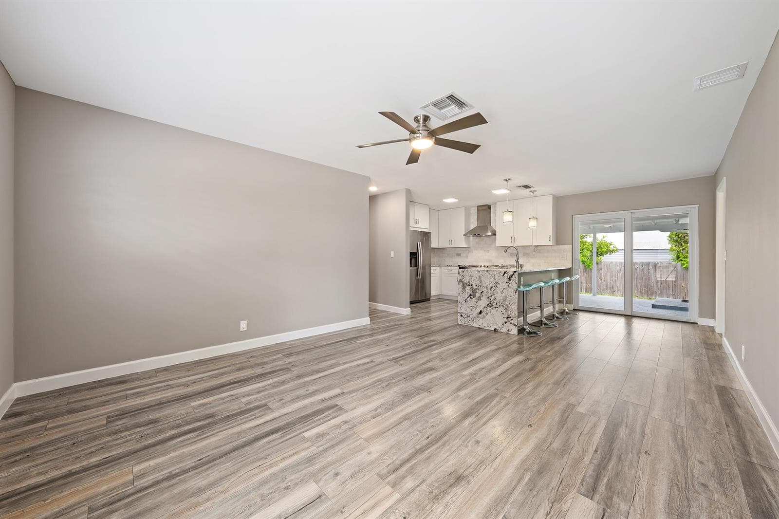 19144 SE Arnold Drive, Tequesta FL 33469 photo 5