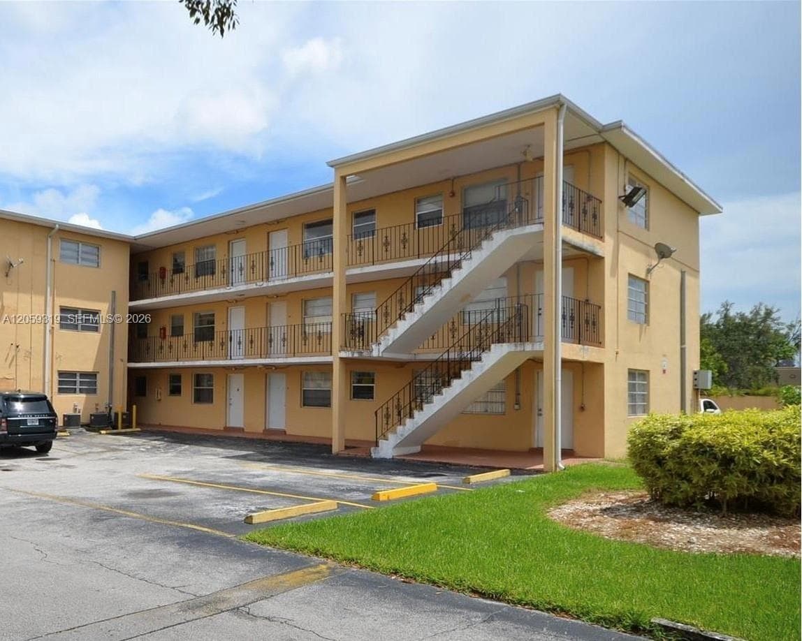 3855 SW 79th Ave # 27, Miami FL 33155 photo 3