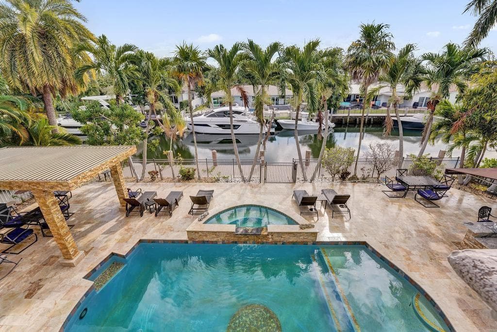 2340 NE 47TH Street, Lighthouse Point FL 33064 photo 3