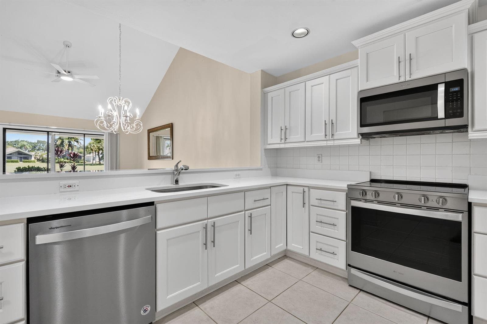 6130 SE Georgetown Place, Hobe Sound FL 33455 photo 3