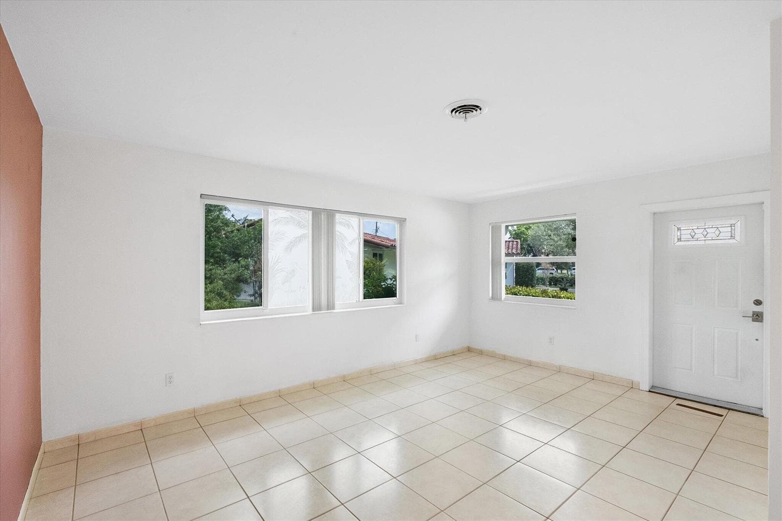 13988 Lake Lure Court, Miami Lakes FL 33014 photo 4
