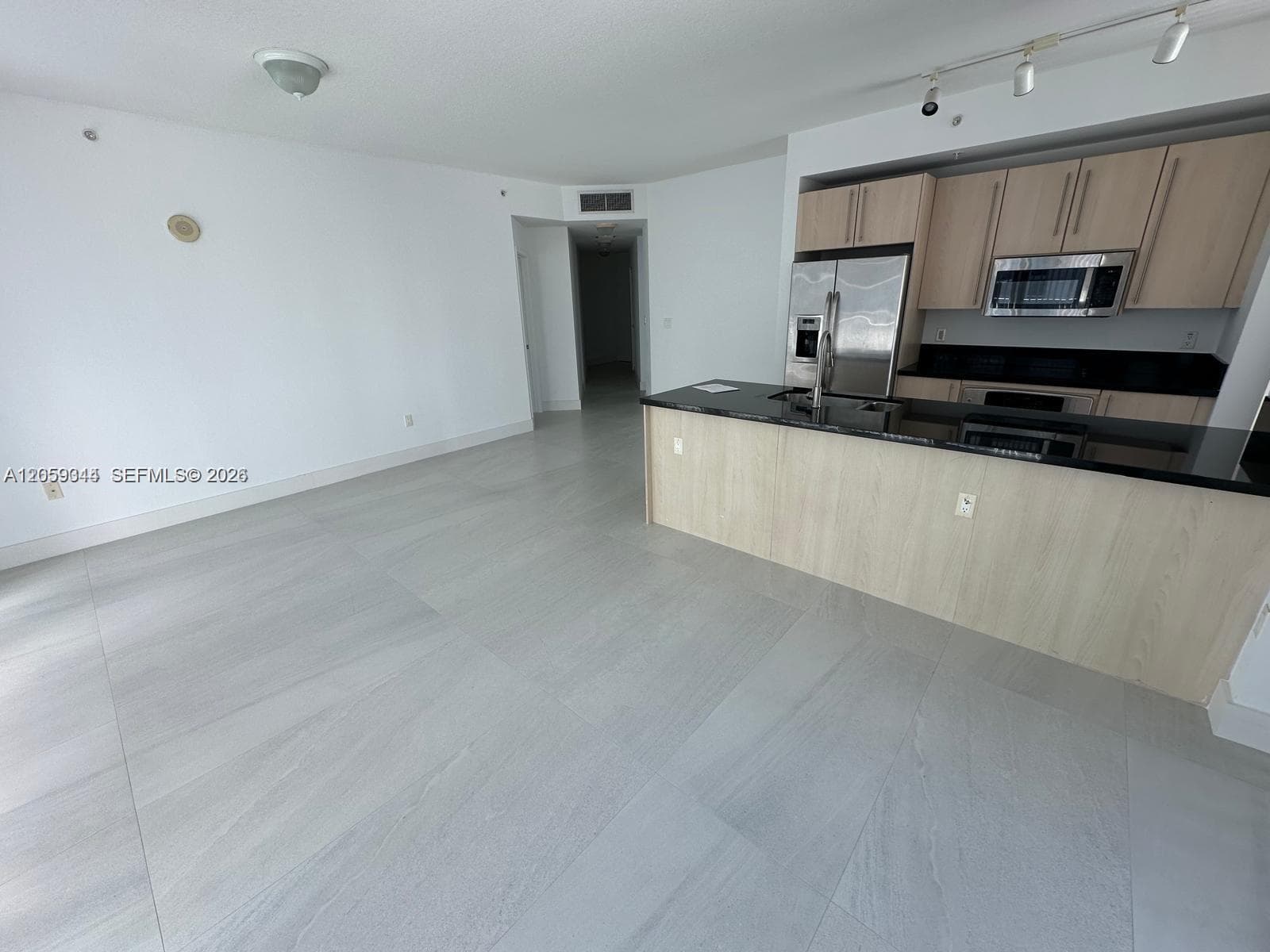 1111 SW 1st Ave # 1720-N, Miami FL 33130