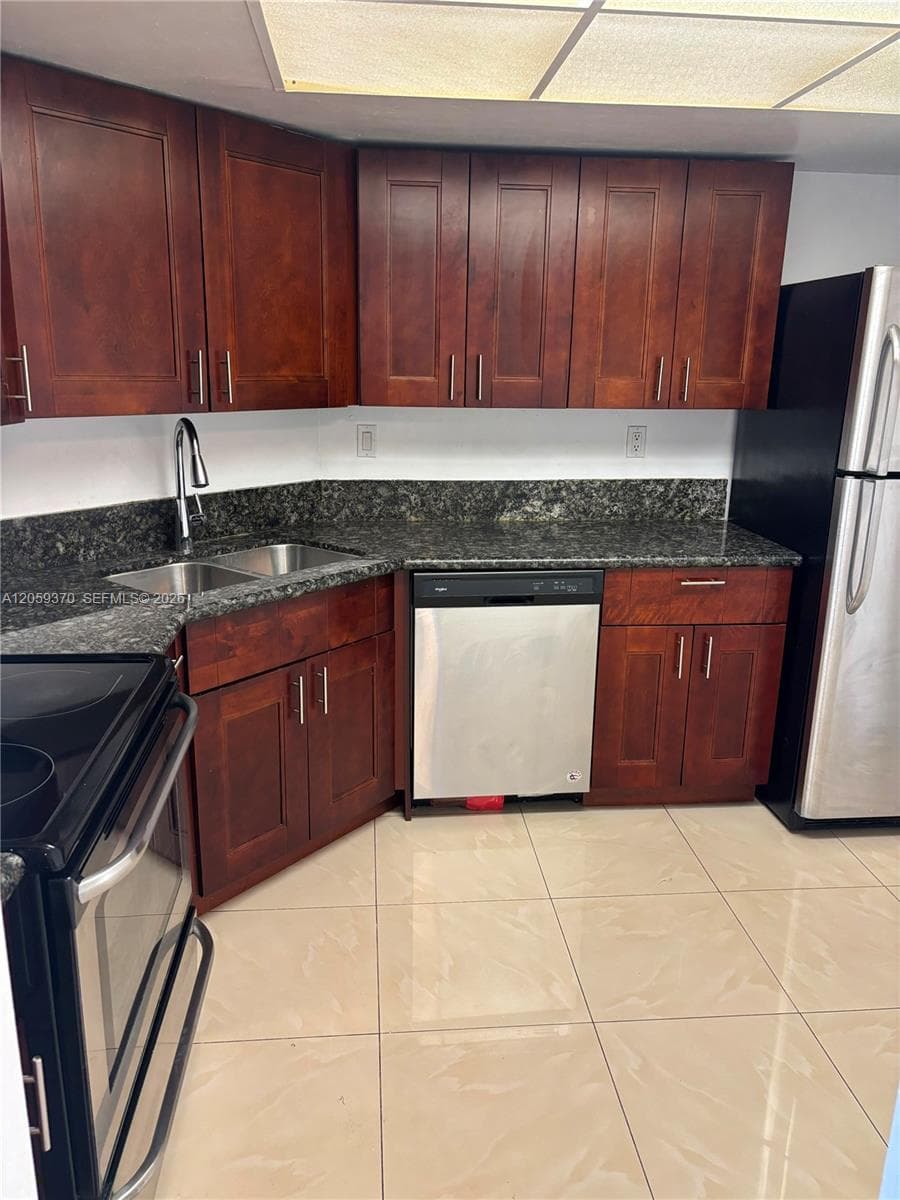 7410 SW 82nd St # K203, Miami FL 33143 photo 3