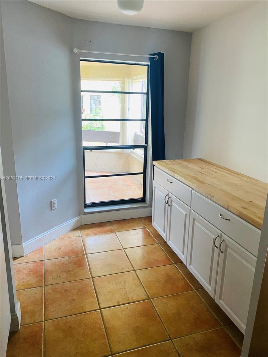 8810 SW 123rd Ct # M-209, Miami, FL 33186 photo 5