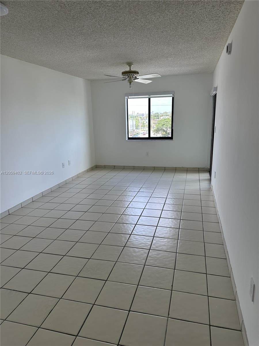 2046 W Flagler St # 409, Miami, FL 33135 photo 2
