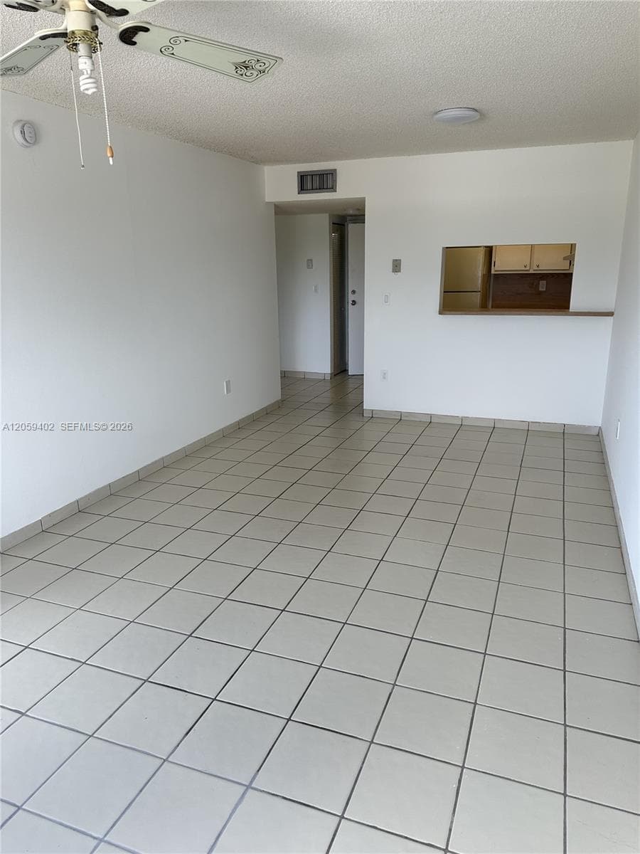 2046 W Flagler St # 409, Miami, FL 33135 photo 3