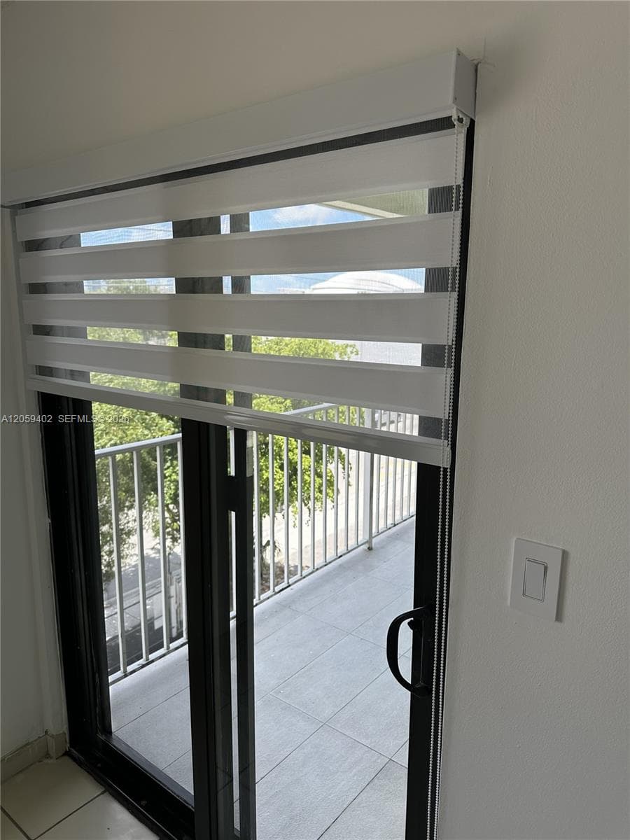 2046 W Flagler St # 409, Miami, FL 33135 photo 4