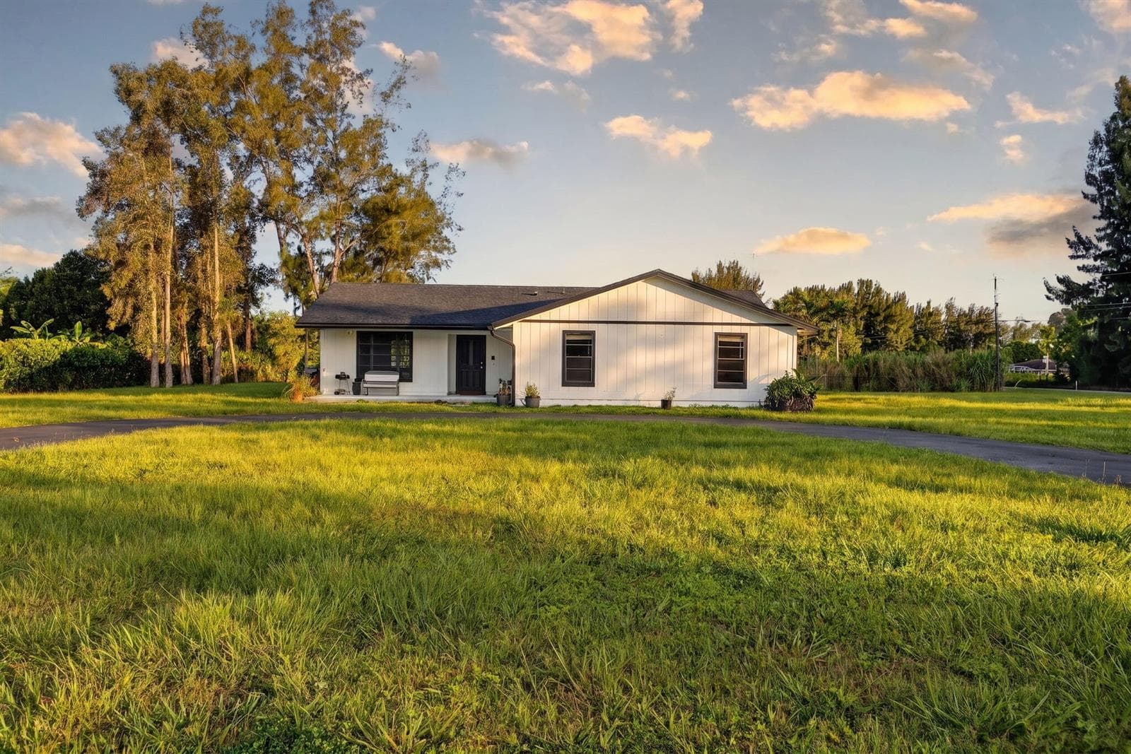 5989 COCONUT Boulevard, FL 33411