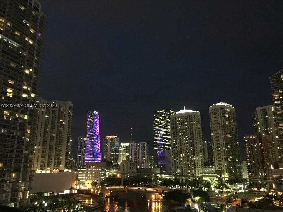 690 SW 1st Ct # 1220, Miami FL 33130