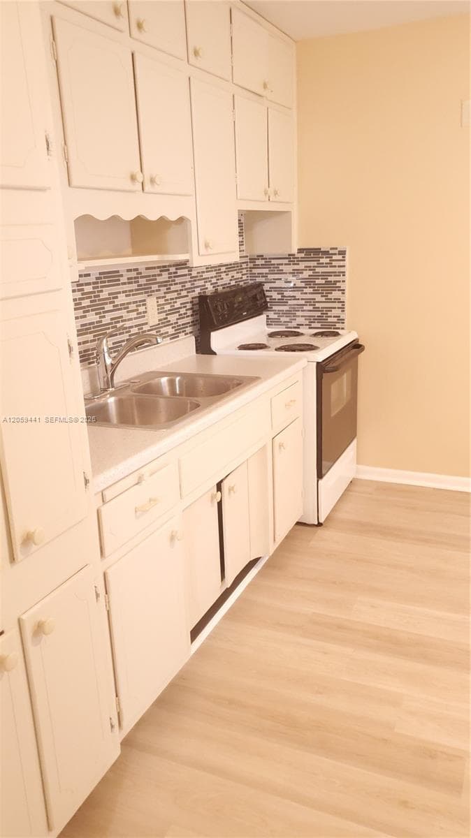 619 N D St, Lake Worth FL 33460 photo 2