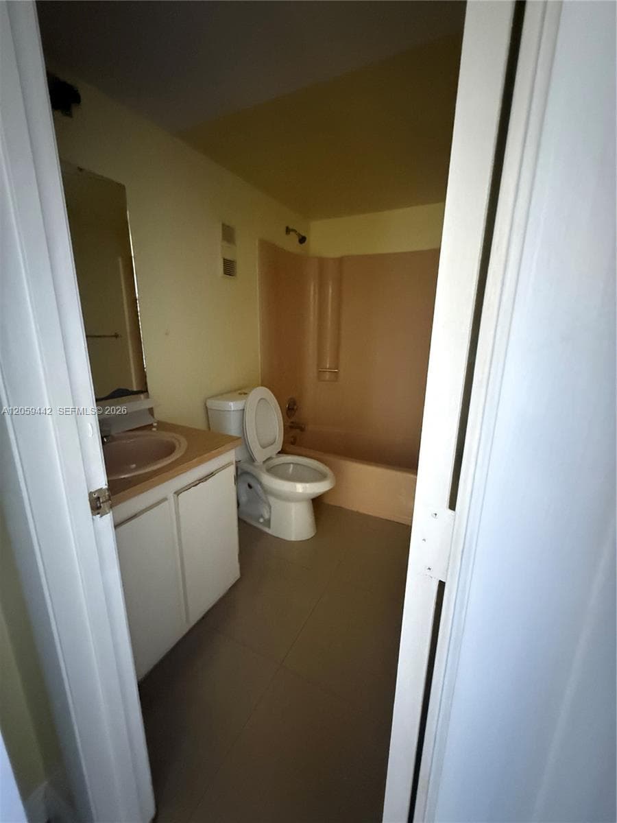 8740 N Sherman Cir # 402, Miramar FL 33025 photo 3