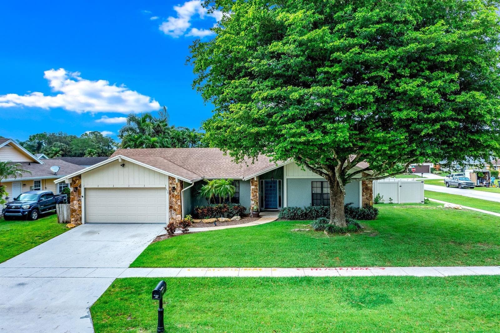 574 Juniper Place, Wellington FL 33414