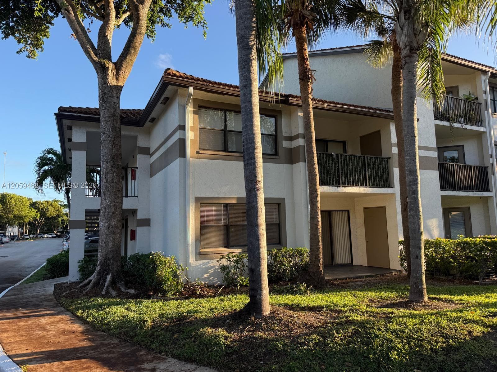 540 S Park Road # 111-9, Hollywood FL 33021