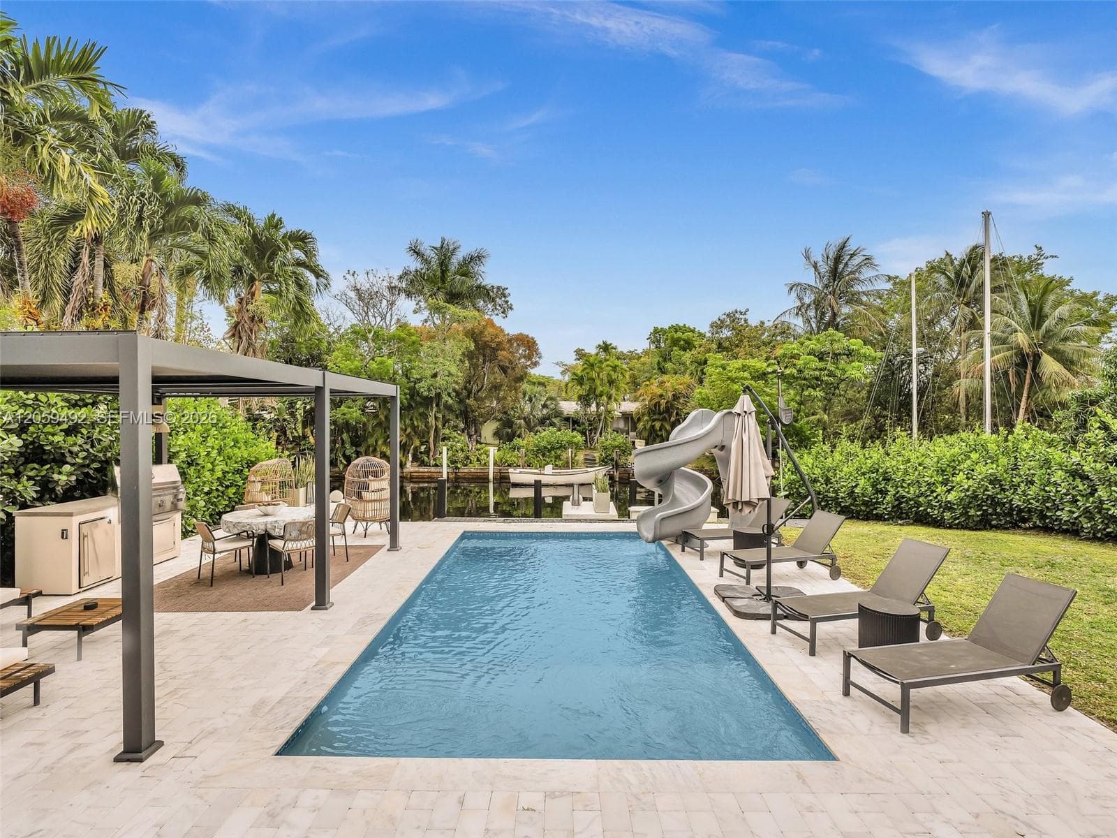 2448 Okeechobee Ln, Fort Lauderdale FL 33312 photo 2